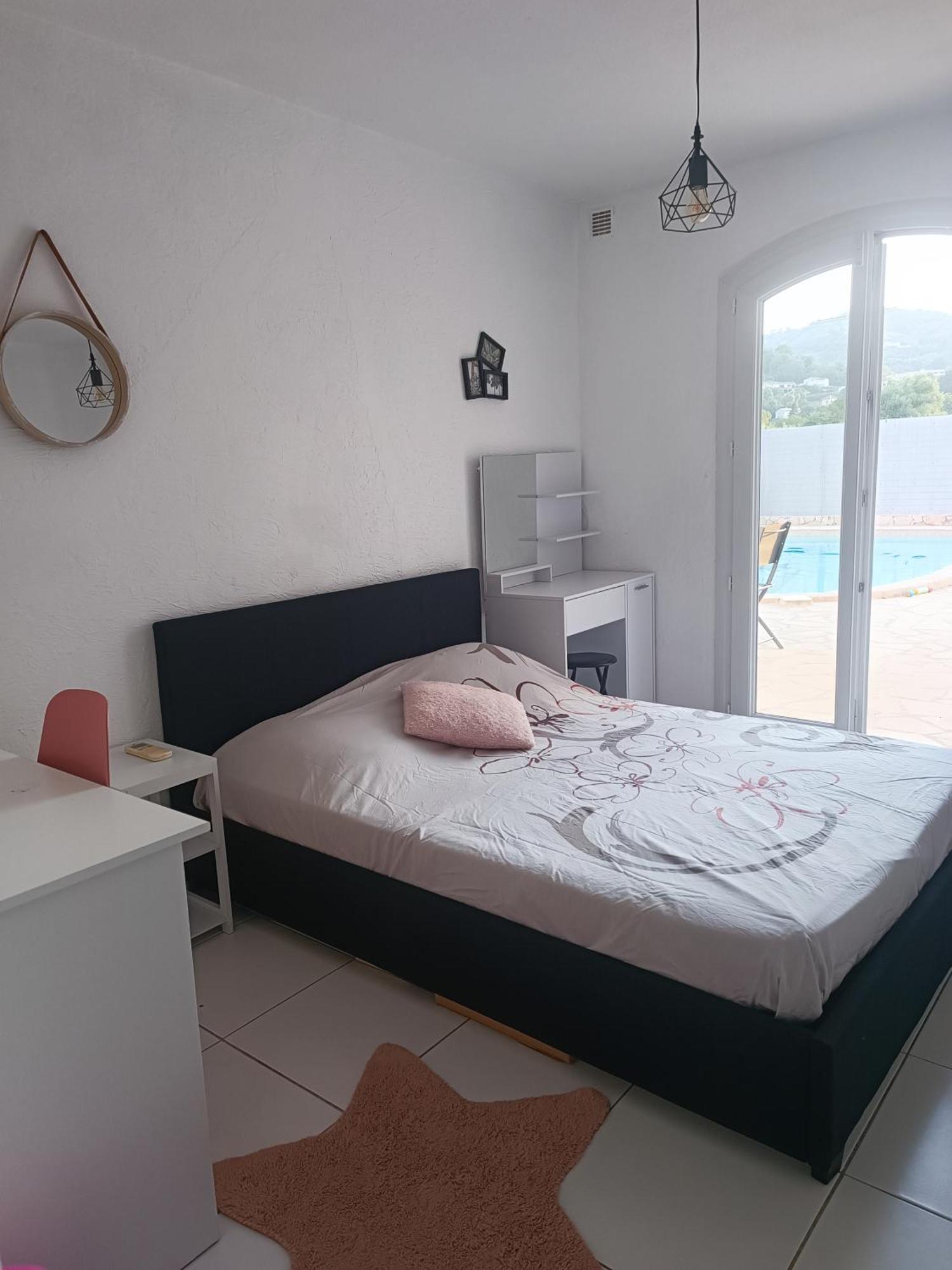 Appartement En Bas De Villa Avec Piscine Auribeau-sur-Siagne Ngoại thất bức ảnh